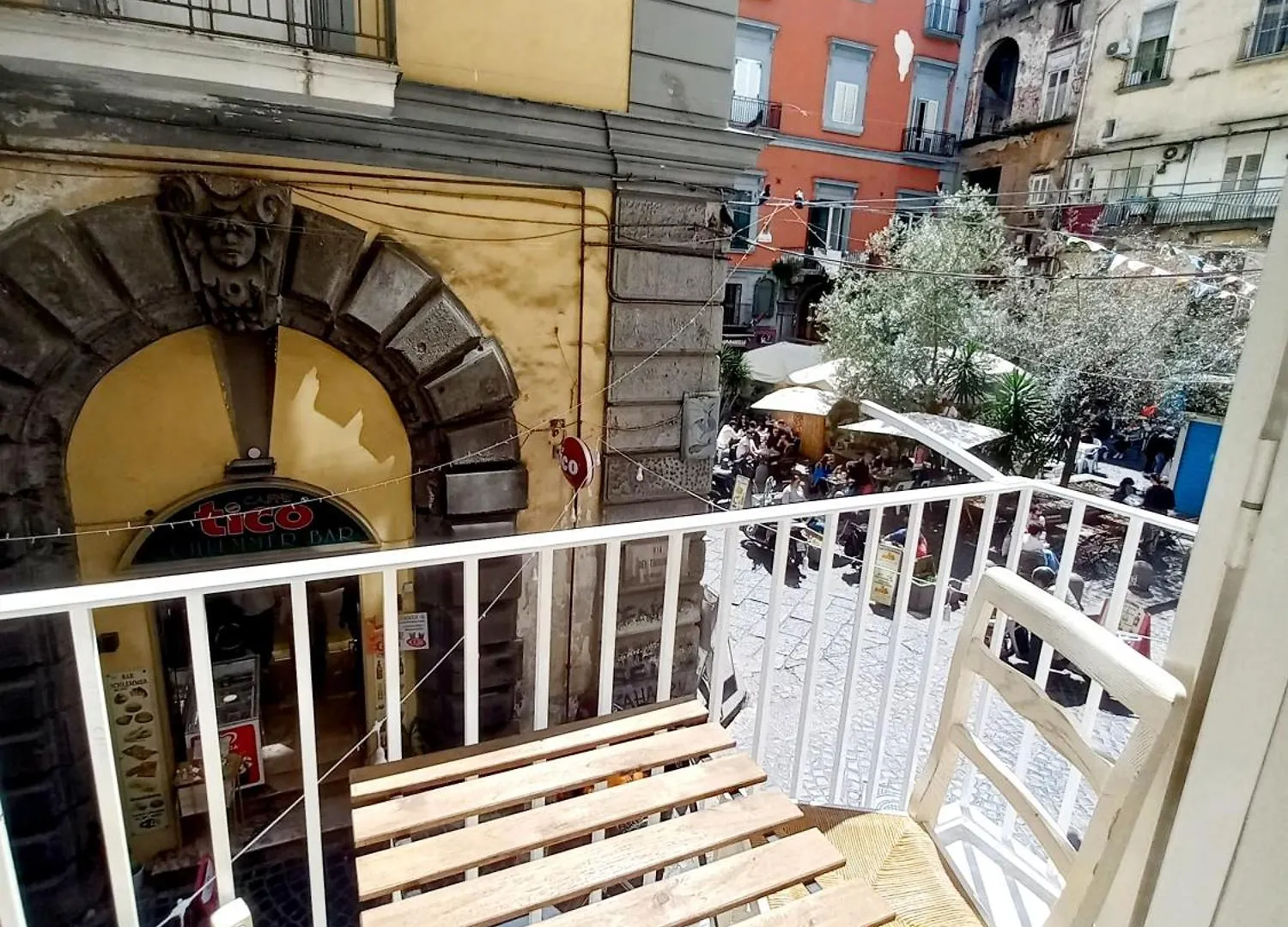 Apartment Il Balconcino Ai Tribunali Naples