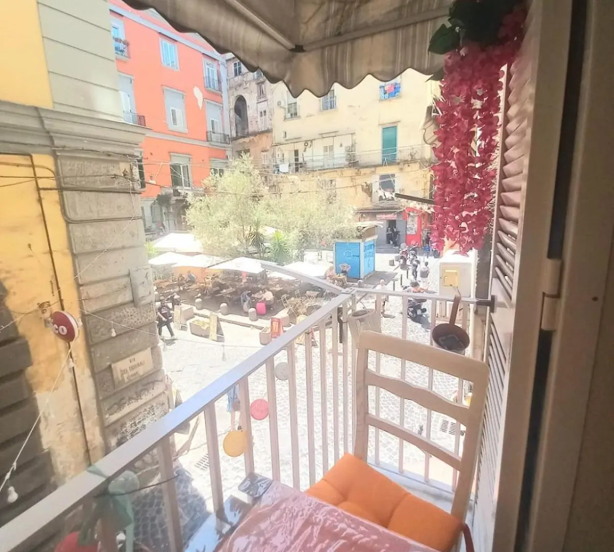 Il Balconcino Ai Tribunali Naples Apartment