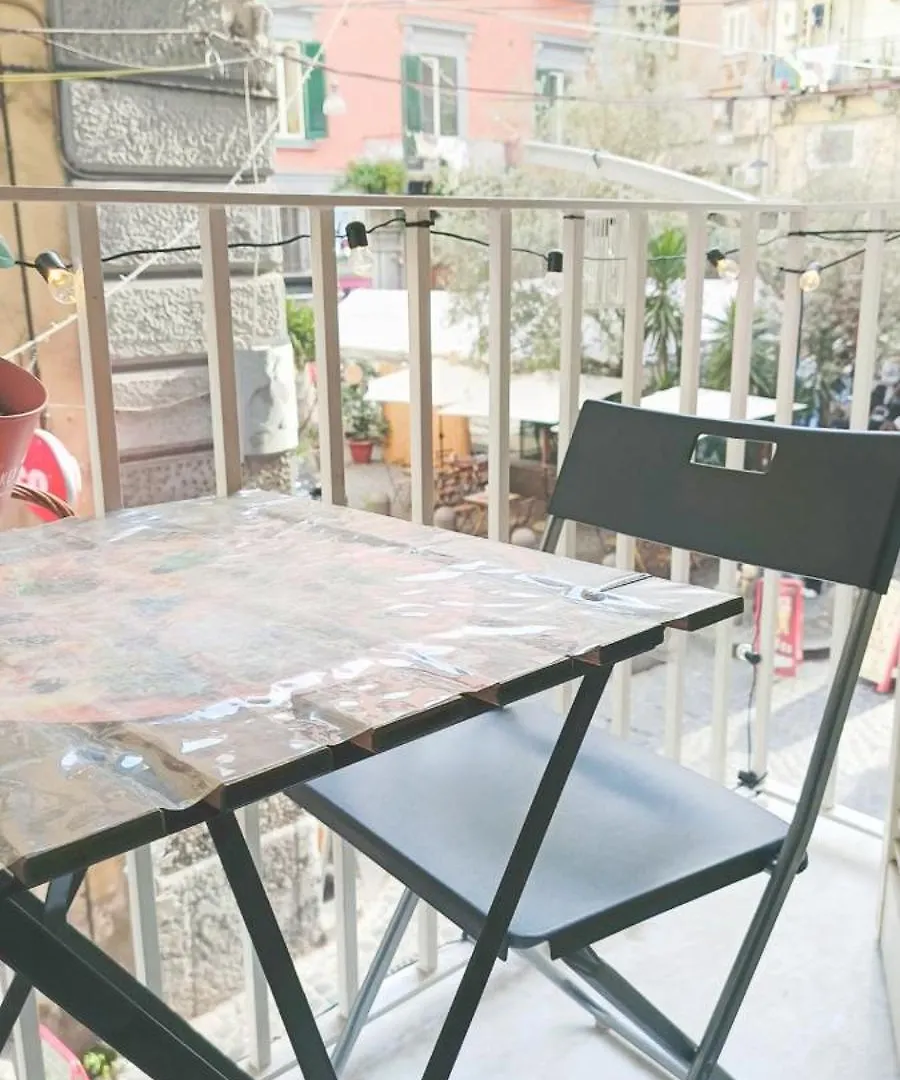 Il Balconcino Ai Tribunali Naples